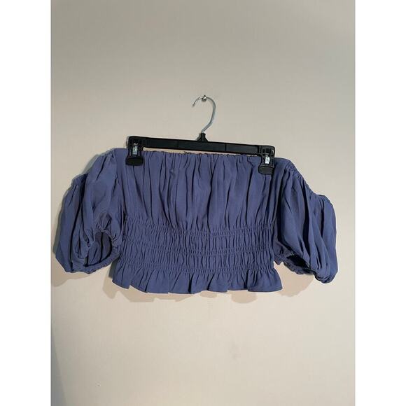NWT Abercrombie & Fitch Blue Smocked Off Shoulder Crop atop Size Small - Picture 1 of 8